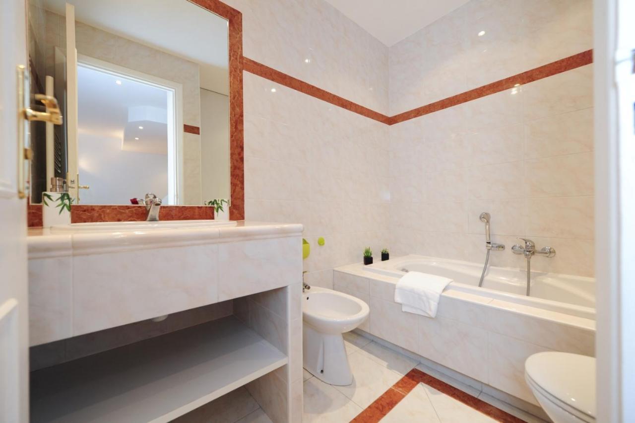 Le Savoy Palace - Five Stars Holiday House 니스 외부 사진