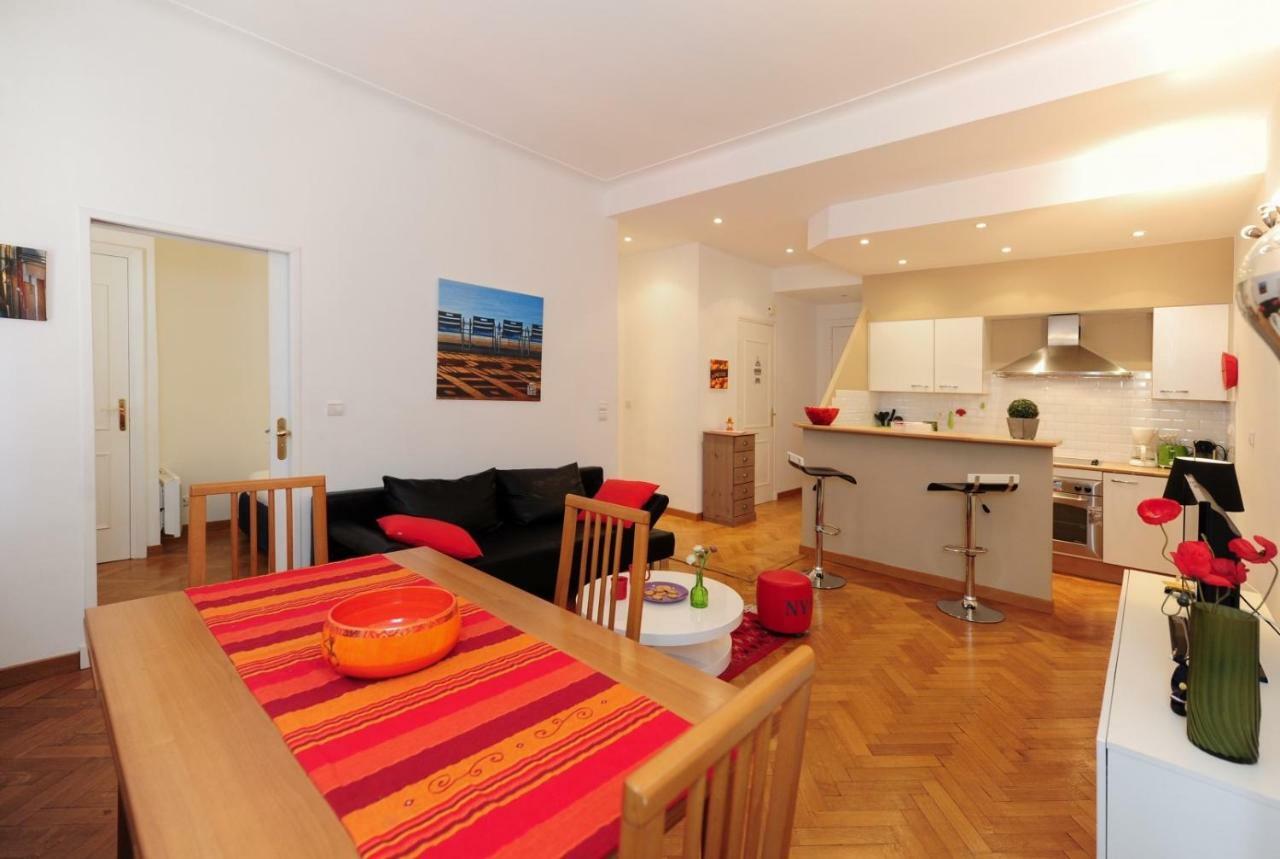 Le Savoy Palace - Five Stars Holiday House 니스 외부 사진